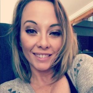 Meet your Posher, Cynthia